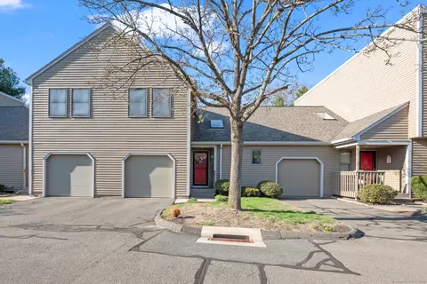 45 Elm Mdws #45, Enfield, CT 06082