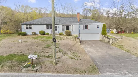 9 Highland Ter, Ivoryton, CT 06442