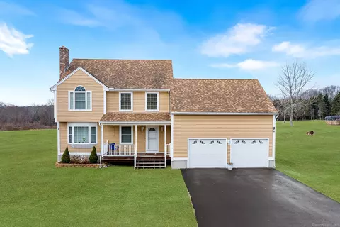 2 Lexington Trl, Salem, CT 06420