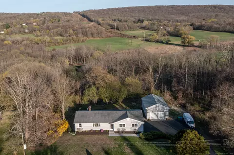 7 Mountain View Dr, New Milford, CT 06776