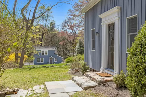 24 Hillspoint Rd, Westport, CT 06880