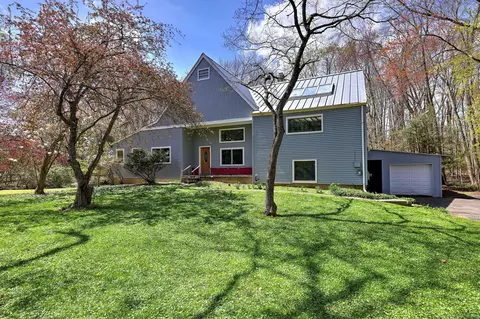 472 Westover Rd, Stamford, CT 06902