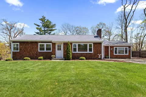 64 Woodruff Rd, Farmington, CT 06032