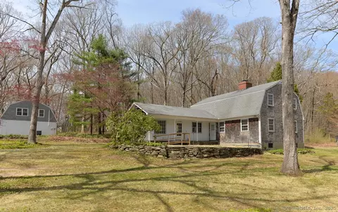 525 Burr Rd, Southbury, CT 06488