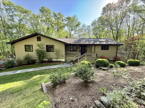 360 Morehouse Rd, Easton, CT 06612