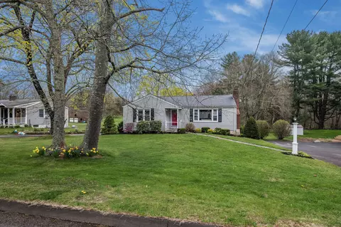 179 Little Meadow Rd, Guilford, CT 06437