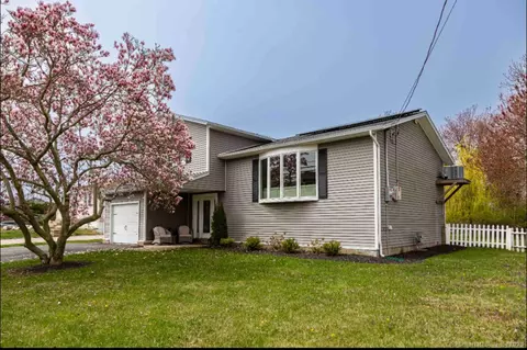 58 South St, East Haven, CT 06512