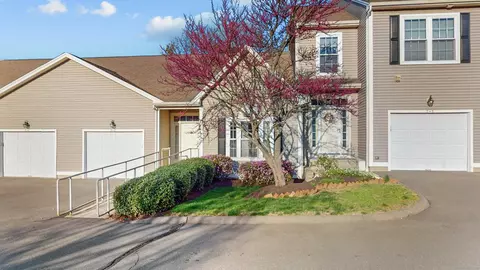 370 Emmett St #7-2, Bristol, CT 06010
