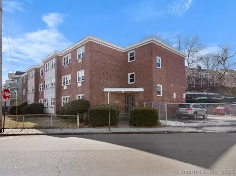 191 Oak St, Bridgeport, CT 06604