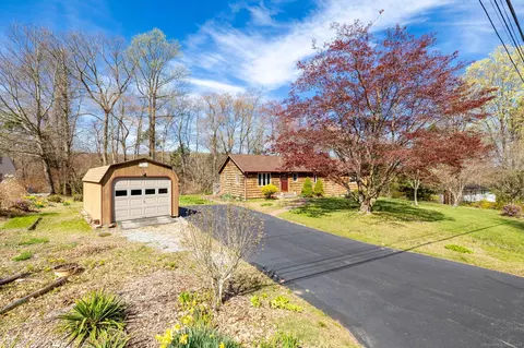 53 Morris Hubbard Rd, Higganum, CT 06441