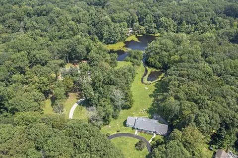 106 Wyldewood Rd, Easton, CT 06612