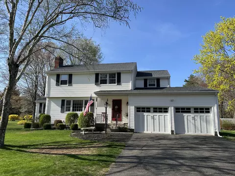 136 Ox Yoke Dr, Berlin, CT 06037