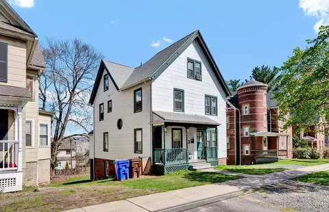 68 High St, Middletown, CT 06457