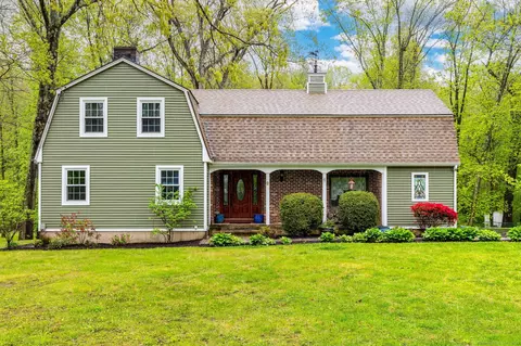 8 King Rd, Wallingford, CT 06492