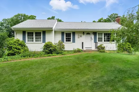 158 Higby Rd, Middletown, CT 06457