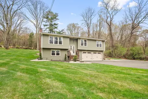 113 Old Stafford Rd, Tolland, CT 06084