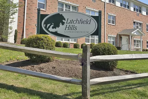 17 Fordyce Ct #12, New Milford, CT 06776