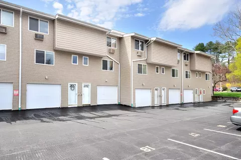 220 Main St #7G, New Hartford, CT 06057