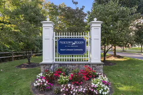 1237 Brookside Ct #1237, Newtown, CT 06470