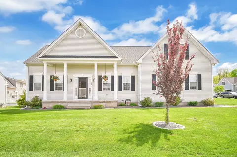 38 Steeple View Dr #38, Ellington, CT 06029