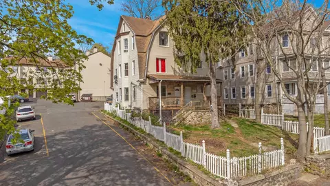 91 Draher St, Waterbury, CT 06708