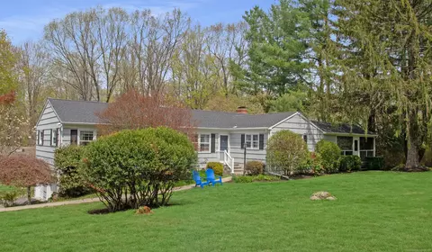 62 Ritch Dr, Ridgefield, CT 06877