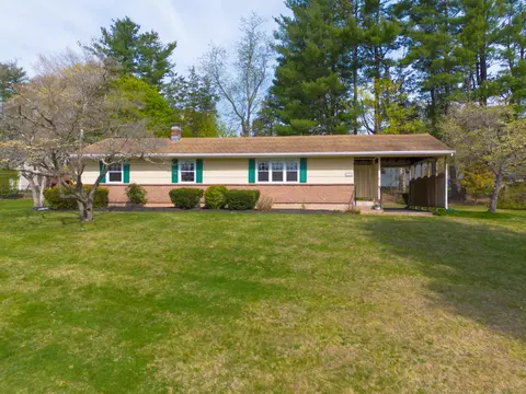 3 Ridgecrest Rd, Wallingford, CT 06492