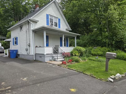 25 Kneen Street Ext, Shelton, CT 06484