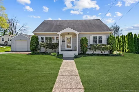 37 Green St, Wallingford, CT 06492
