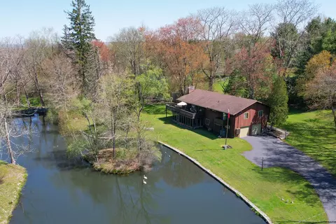 4 Whippoorwill Hill Rd, Newtown, CT 06470