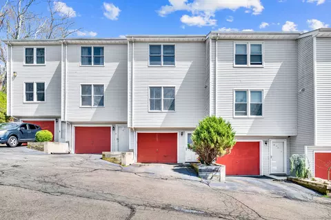 55 Gay St #3, East Haven, CT 06513