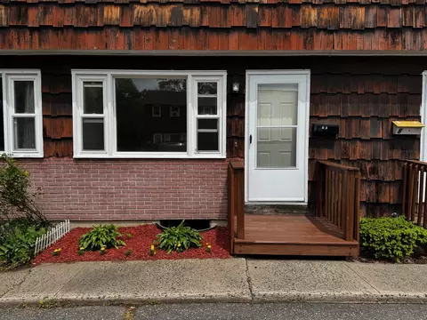 136 Westbury Park Rd #C, Watertown, CT 06795