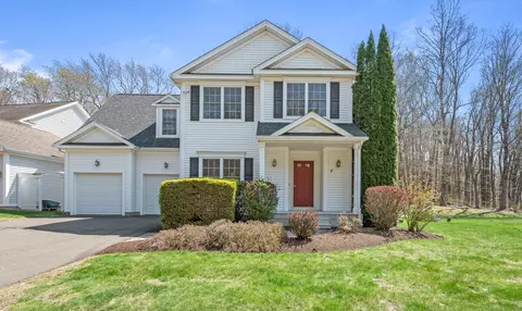 4 Centerwood Rd #4, Burlington, CT 06013