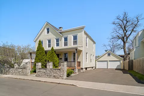 26 Stone St, Stamford, CT 06902