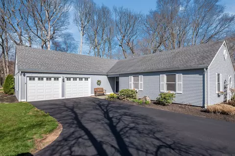 139 Five Fields Rd, Madison, CT 06443