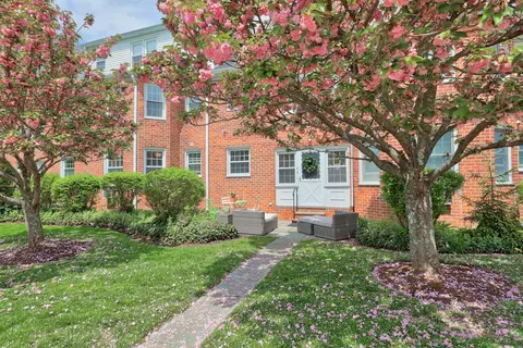 56 Putnam Park, Greenwich, CT 06830