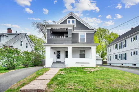 27 Elro St, Manchester, CT 06040