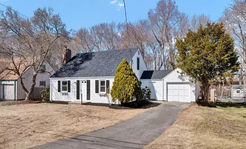 26 Northwood Rd, Newington, CT 06111