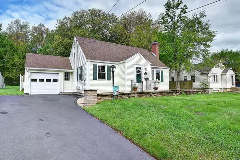 109 Charter Rd, Wethersfield, CT 06109