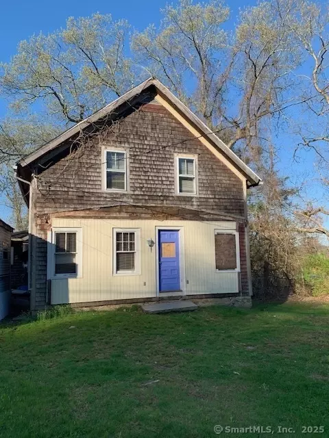 193 E Franklin St, Killingly, CT 06239