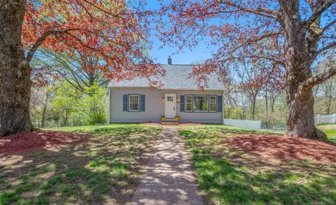64 Prospect St, Colchester, CT 06415