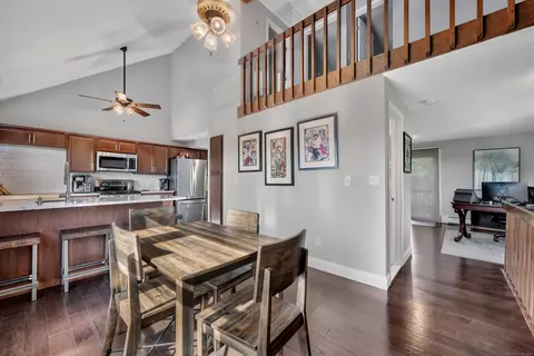 32 Tinsmith Xing #32, Wethersfield, CT 06109