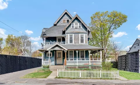 14 Chestnut Ave, Waterbury, CT 06710