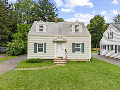 240 Barbara Rd, Middletown, CT 06457
