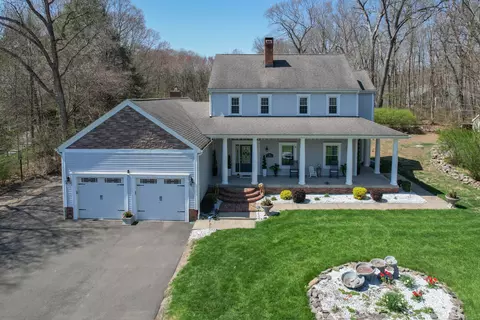 25 Michael Ln, Naugatuck, CT 06770
