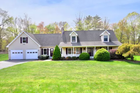 22 Lazo Dr, Northfield, CT 06778