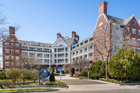 43 Harbor Dr #312, Stamford, CT 06902