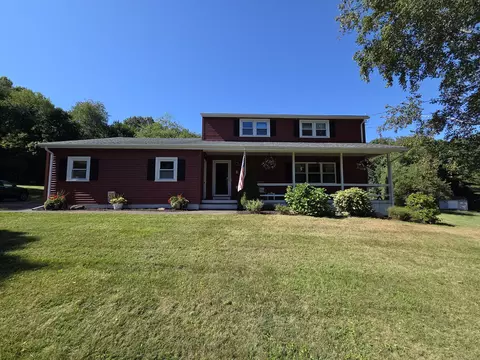 4 Virginia Dr, Ellington, CT 06029