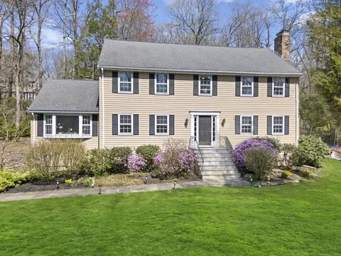18 Hammersmith, Avon, CT 06001