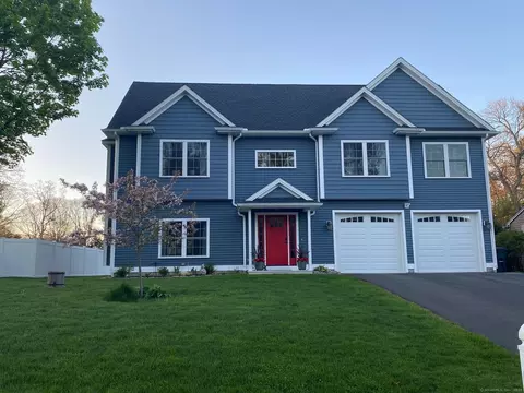 16 Catherine Dr, Wolcott, CT 06716